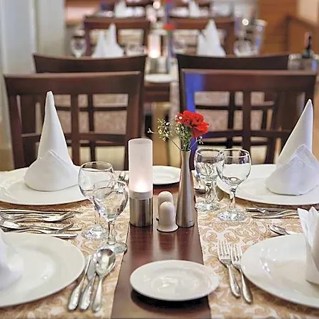 Alba Queen Hotel 5*