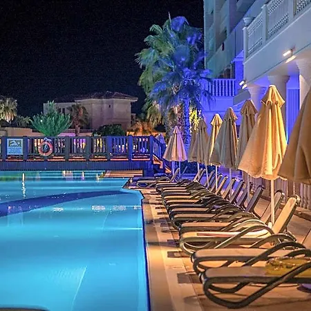 Alba Queen Hotel 5*